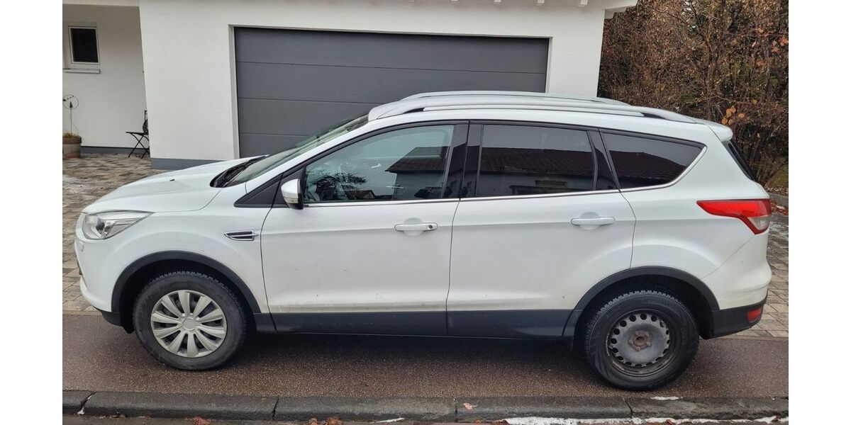 Ford Kuga 124.000 km 8.900 &euro; Stetten am kalten Markt 72510