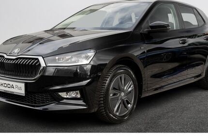 Skoda Fabia 15.100 km 23.740 &euro; Schenefeld 22869
