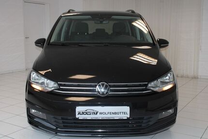 VW Touran 142.250 km 20.990 € Wolfenbüttel 38304