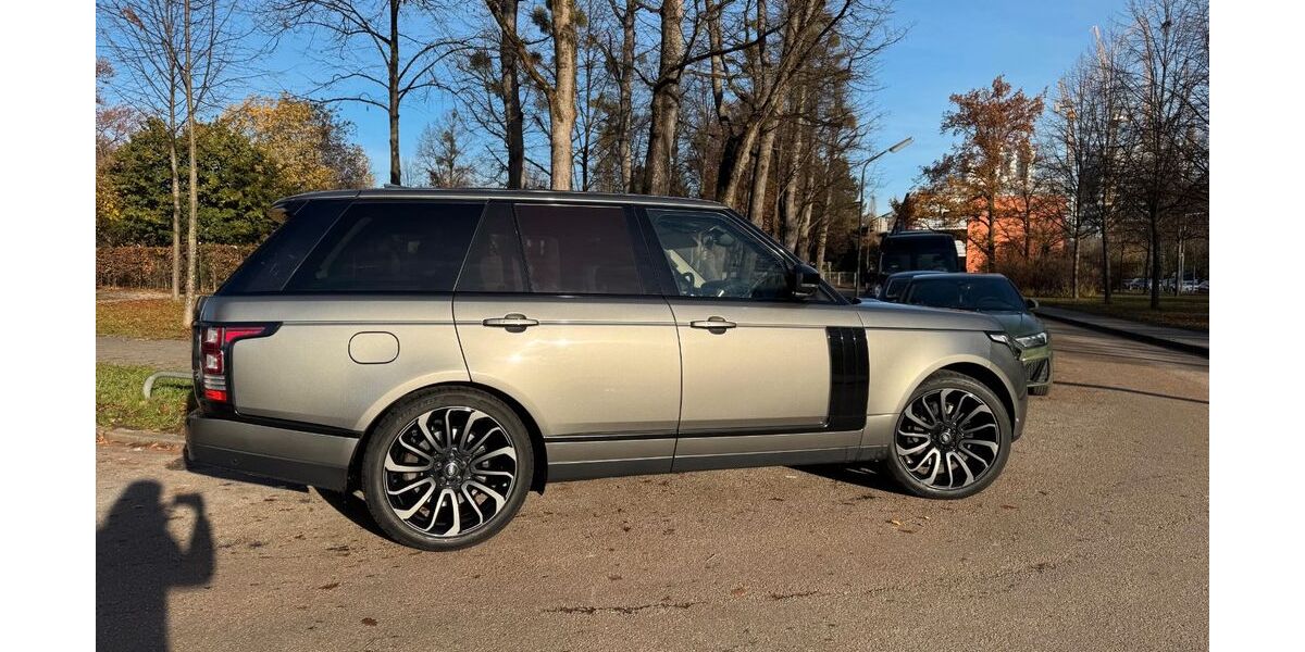 Land Rover Range Rover 93.250 km 55.555 &euro; München 81925