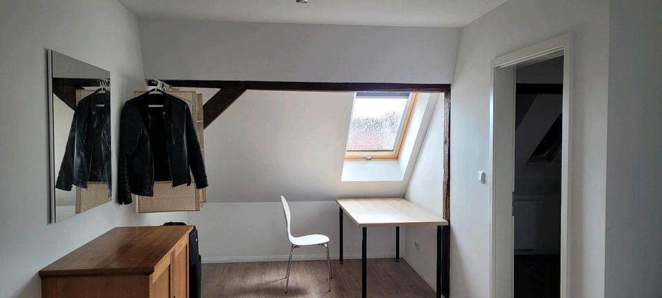 2.5 Zimmer DG Atelierwohung 2 zimmer