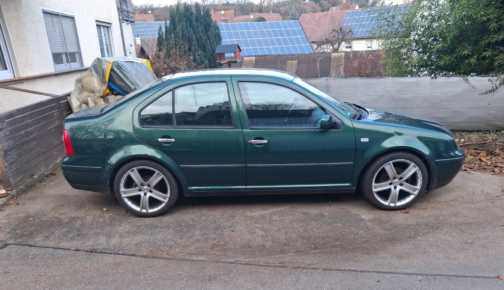 VW Bora 223.000 km 2.800 &euro; Herbertingen 88518