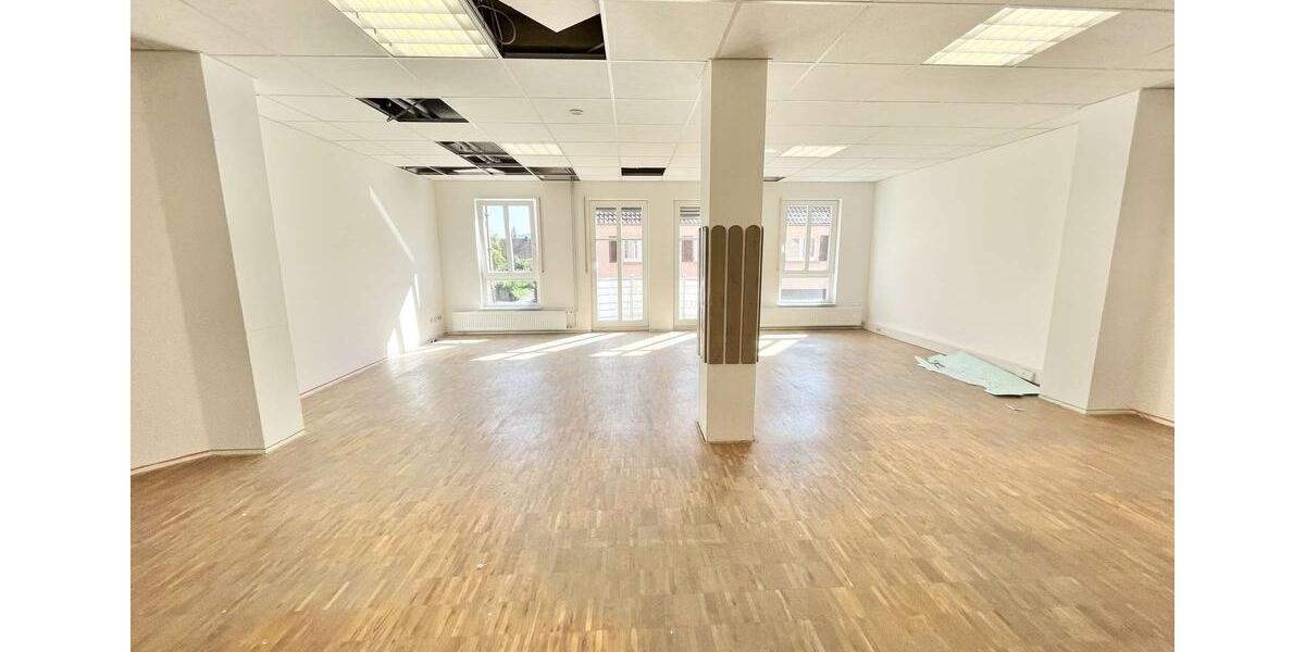 Stadtnahe barrierefreie Bürofläche mit Aufzug und Stellplätzen - frisch renoviert zimmer