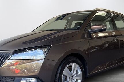 Skoda Fabia 80.360 km 14.480 &euro; Berlin 13467