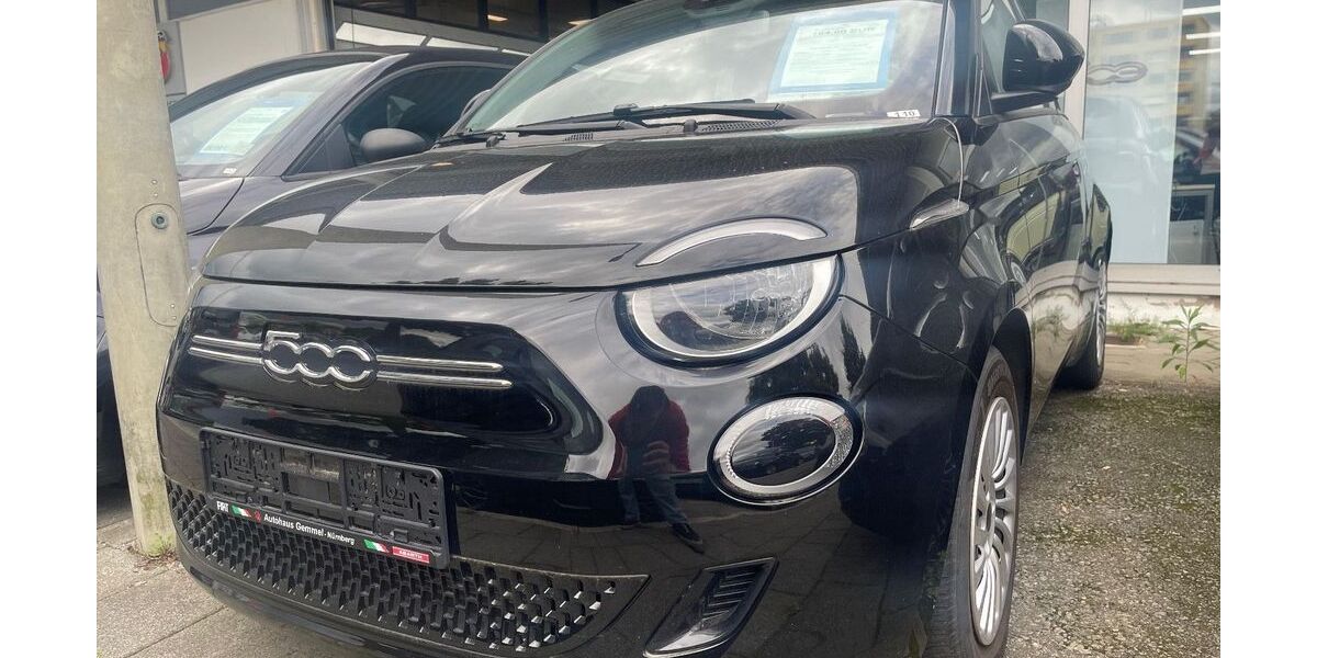 Fiat 500e 17.500 km 13.490 € Nürnberg 90482