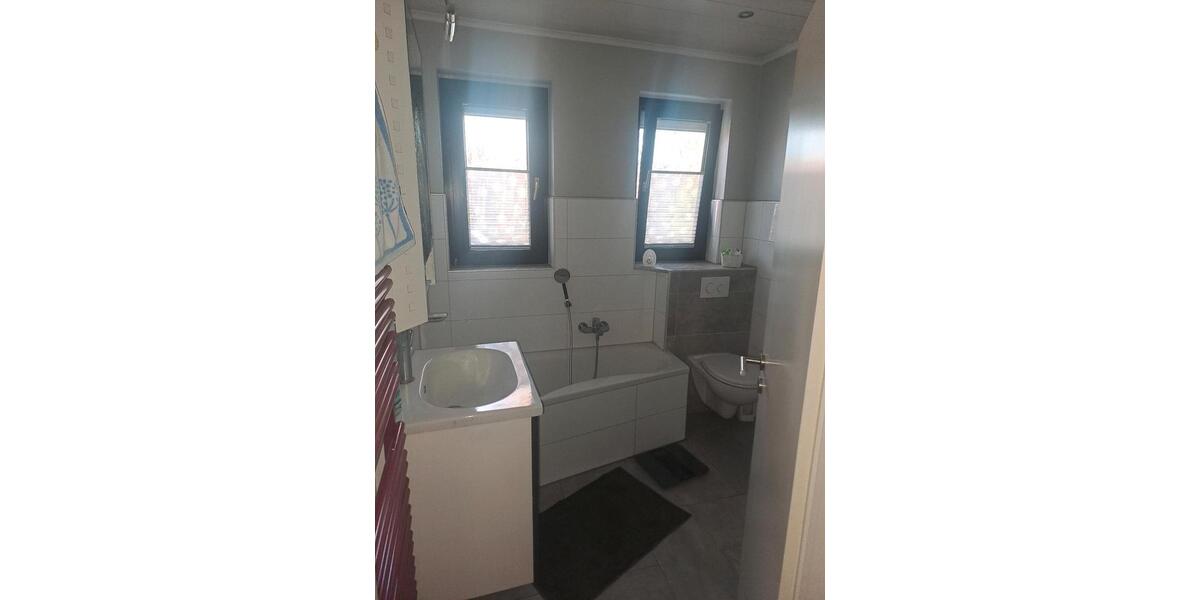 Etagenwohnung Finnentrop - 5 Zimmer, 115 m&sup2;, 850&euro; | Angebot:25299083