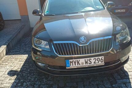 Skoda Superb 177.177 km 8.600 &euro; Andernach 56626