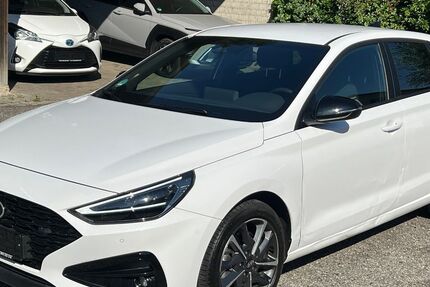 Hyundai i30 12.120 km 15.900 &euro; Erding 85435