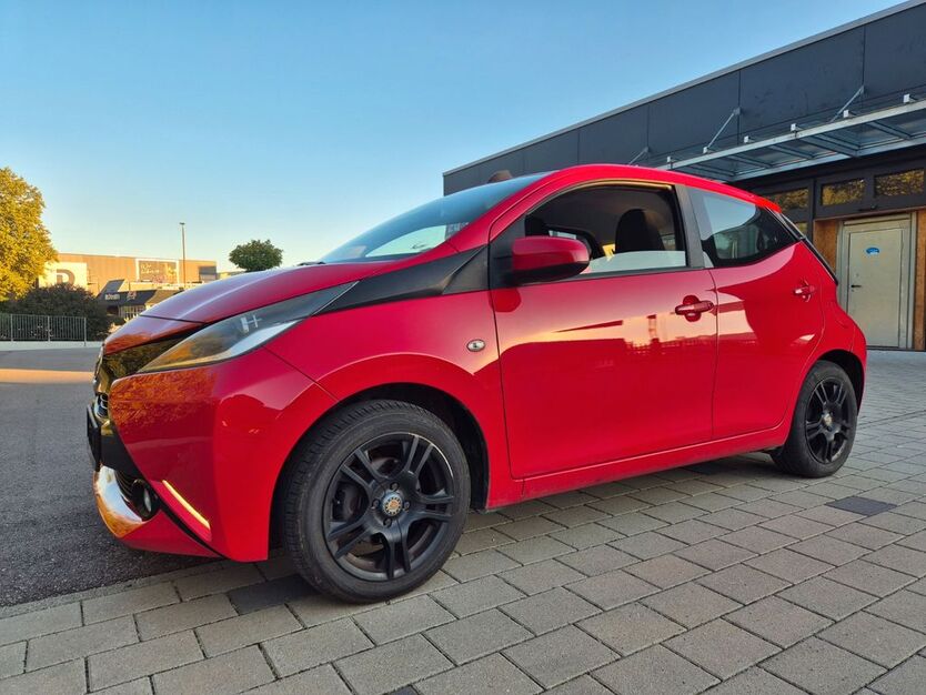 Toyota Aygo (X) 117.999 km 5.980 € Bad Säckingen 79713