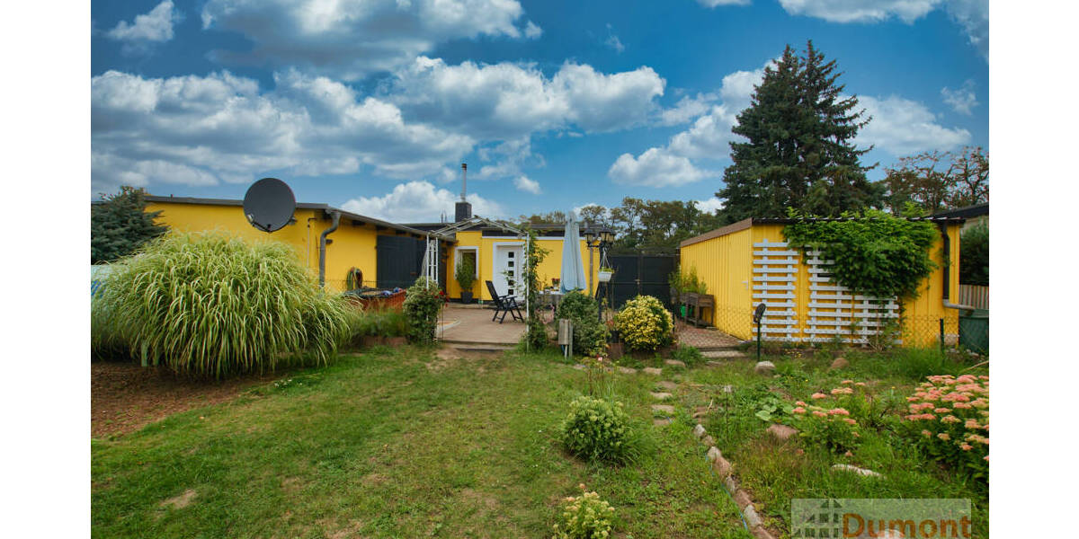 Toller Bungalow mit Garage und sonnigem Garten in beliebter Wohnlage von BitterfeldWolfen. 2 zimmer