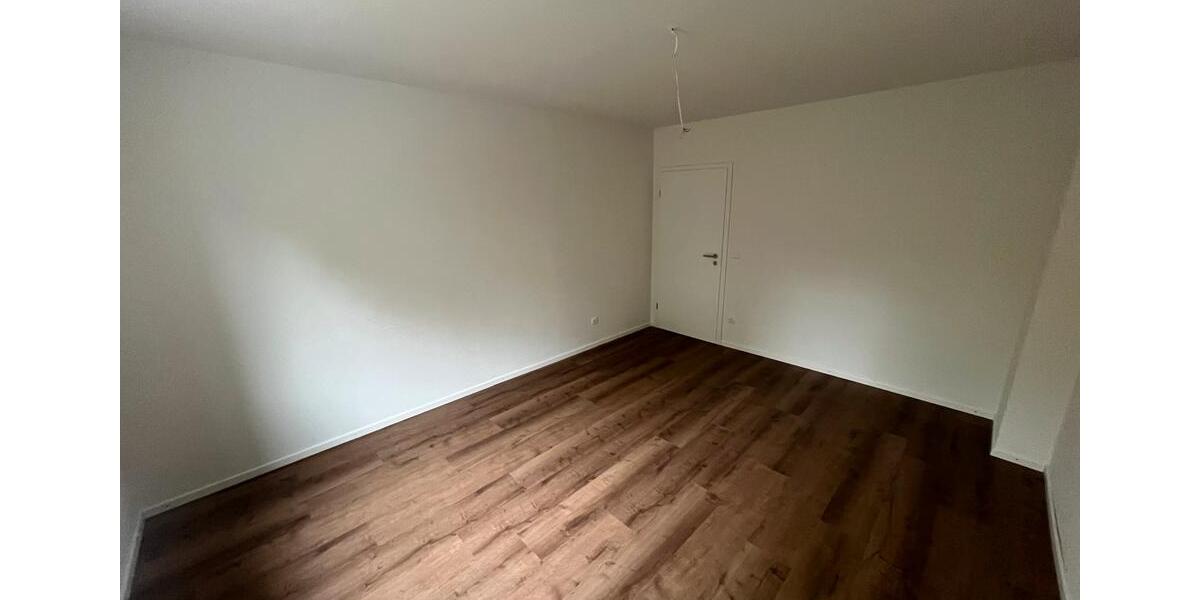Hochparterre Westerrönfeld - 3 Zimmer, 80 m&sup2;, 1.380&euro; | Angebot:26314365