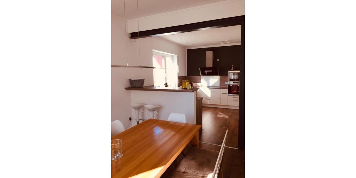 Doppelhaushälfte Lippstadt - 8 Zimmer, 165 m&sup2;, 1.450&euro; | Angebot:25281298