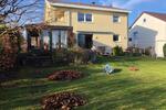 Freistehendes Einfamilienhaus mit großem Garten 6 zimmer