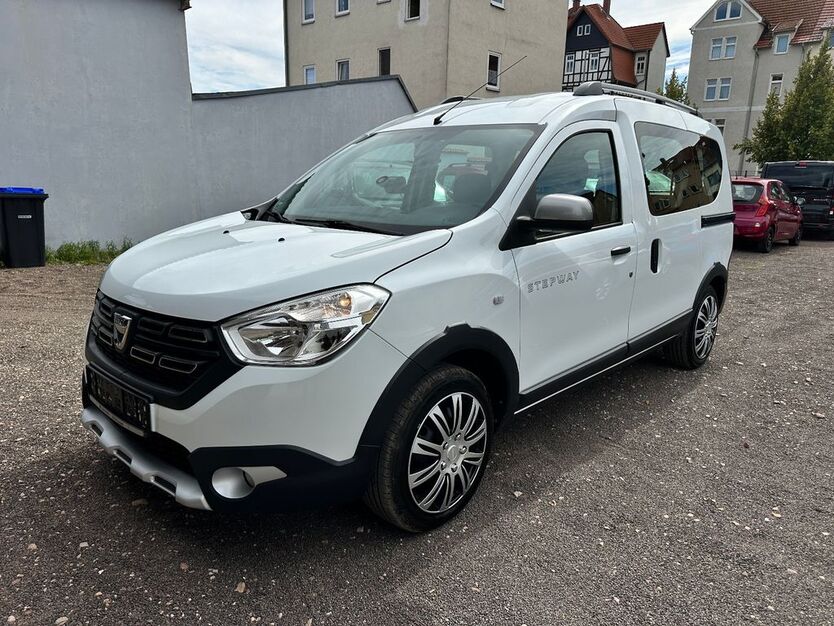 Dacia Dokker 89.000 km 9.399 € Gotha 99867