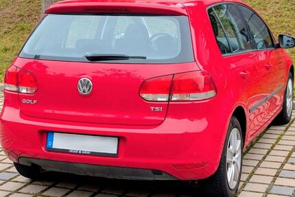 VW Golf 110.000 km 4.950 &euro; Weidhausen bei Coburg 96279