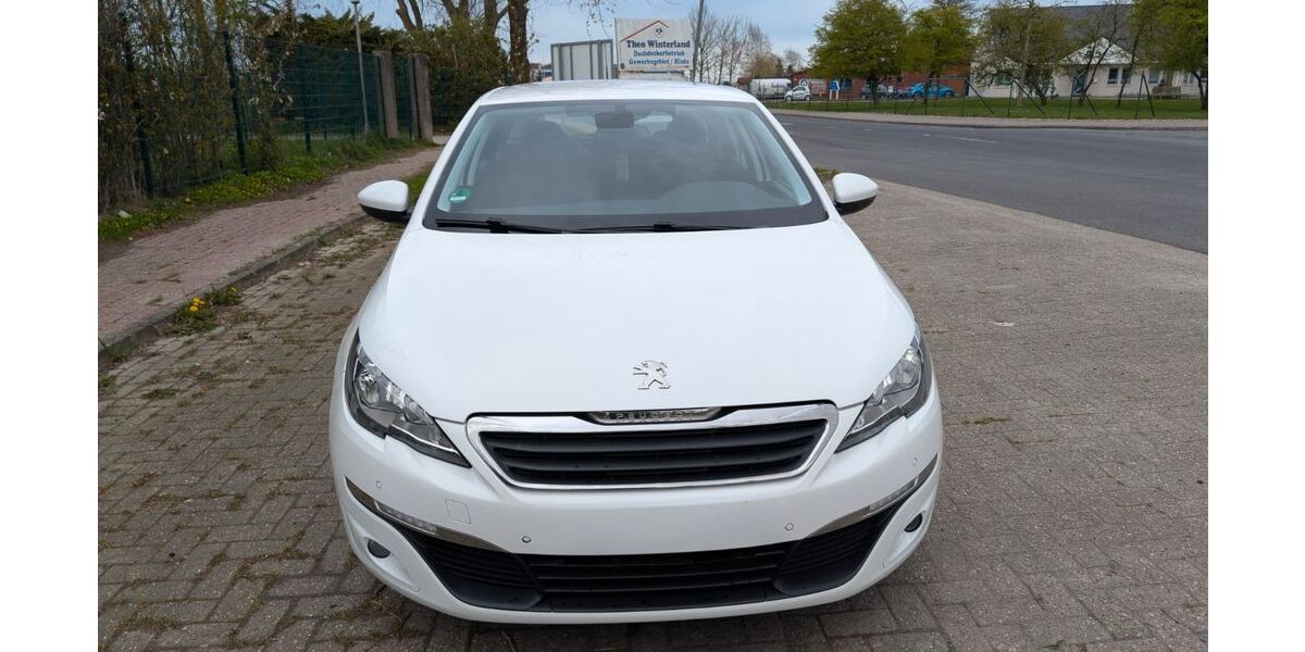 Peugeot 308 195.000 km 4.750 &euro; Emden 26721