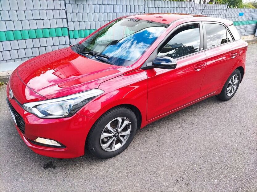 i20