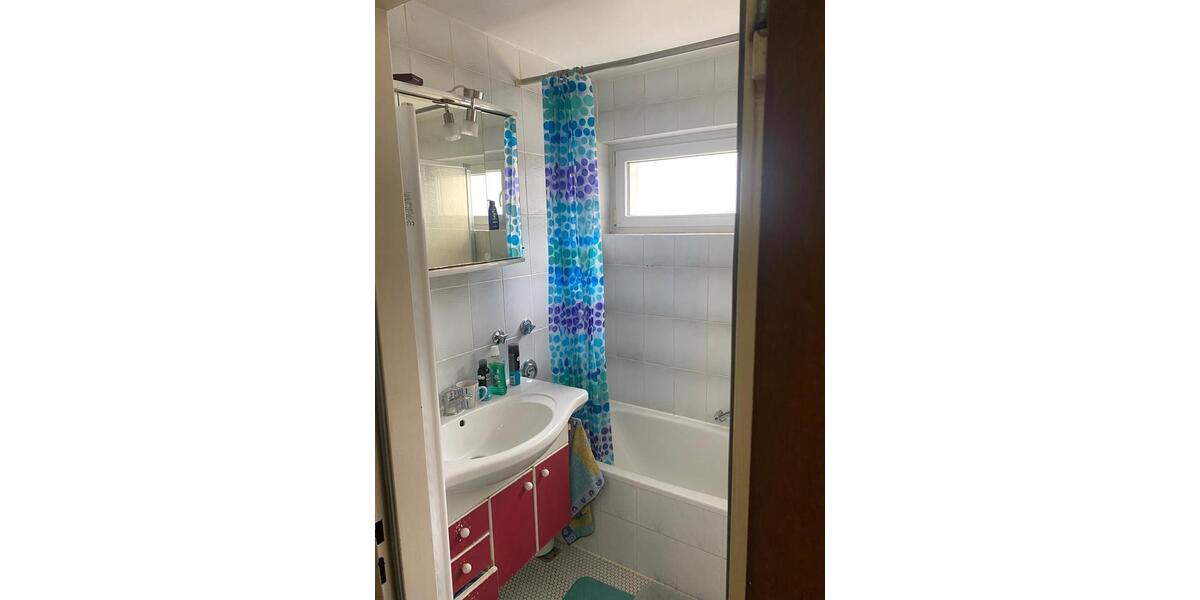 Etagenwohnung Backnang - 4.5 Zimmer, 106 m&sup2;, 350.000&euro; | Angebot:26270871