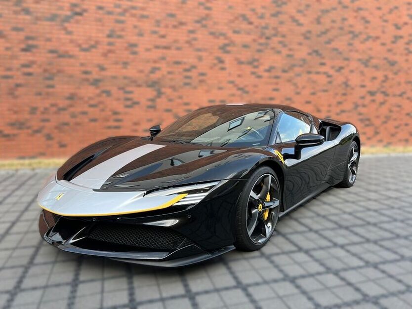 SF90