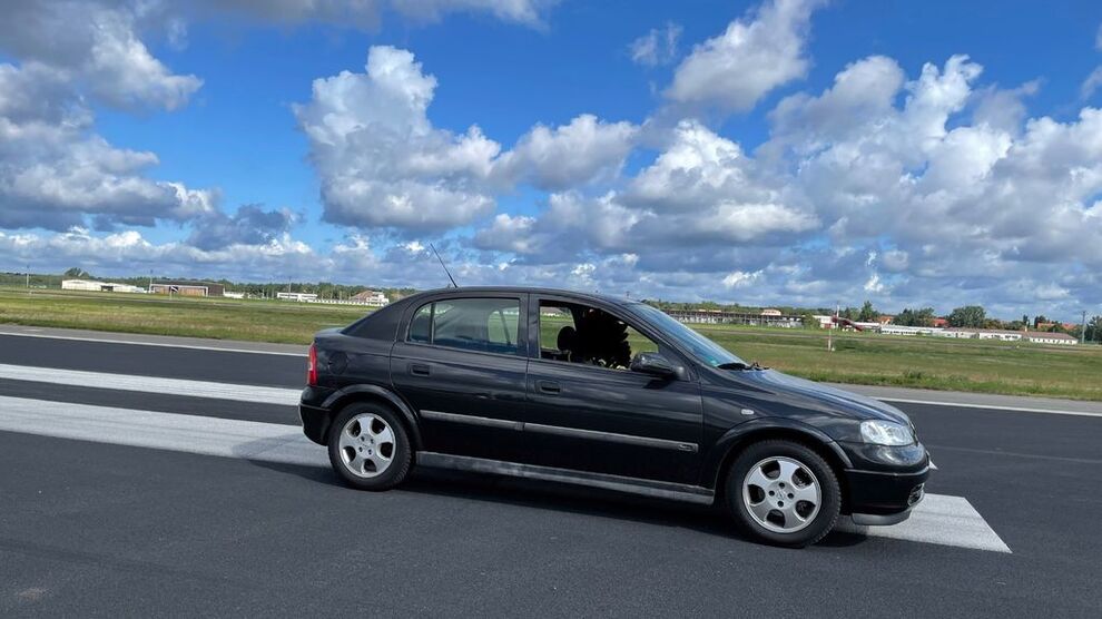 Opel Astra 171.000 km 2.300 € Berlin 13403