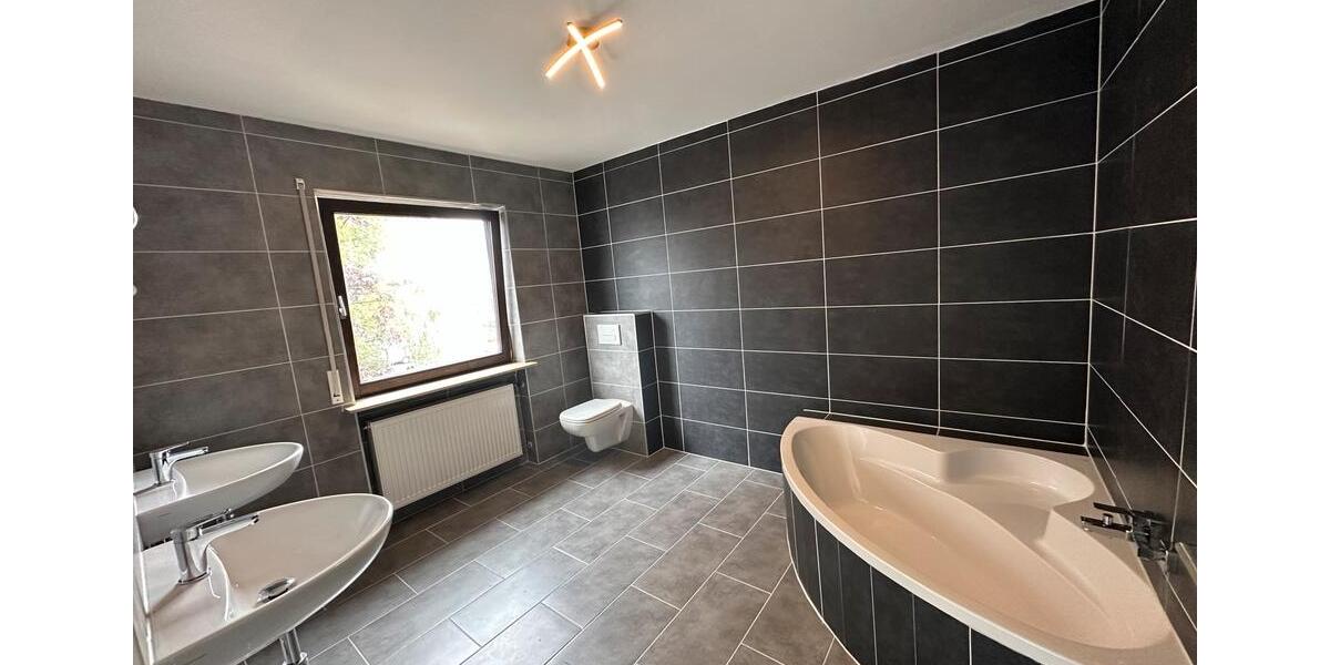 Einfamilienhaus Weiterstadt - 10 Zimmer, 370 m&sup2;, 775.000&euro; | Angebot:26338415