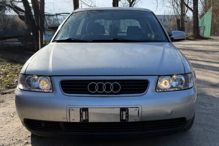 Audi A3 320.527 km 1.800 &euro; Weimar 99428