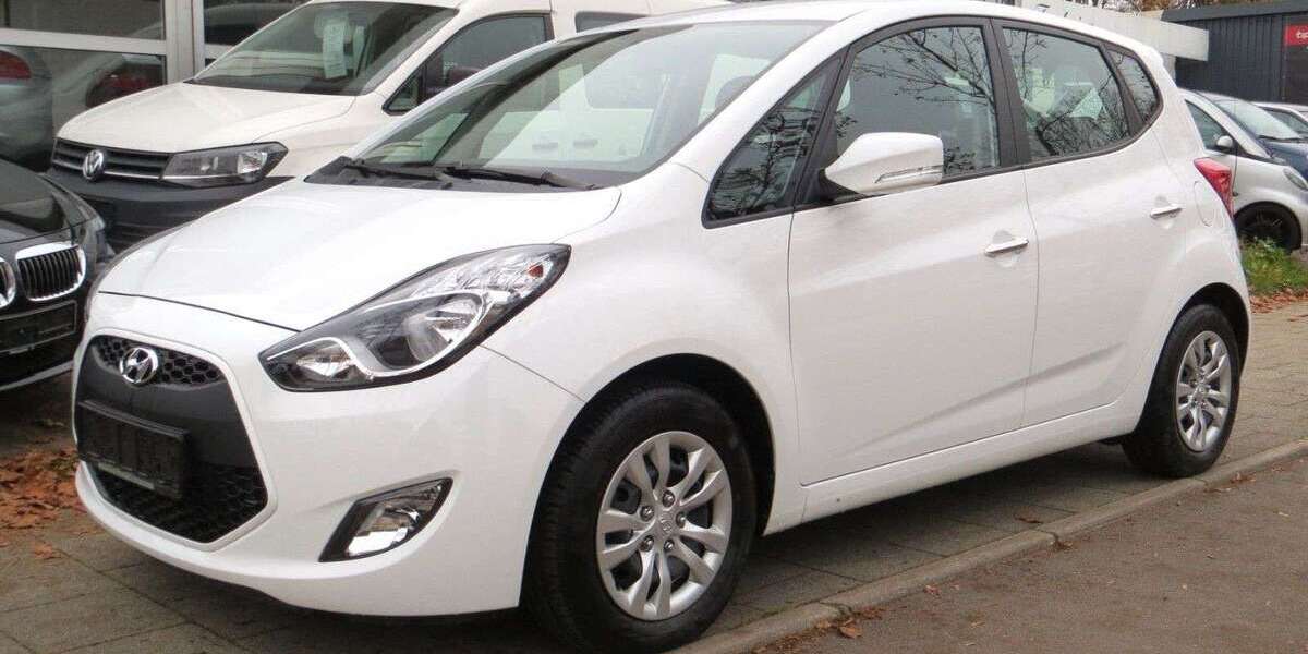 Hyundai iX20 38.850 km 12.999 € München 81825