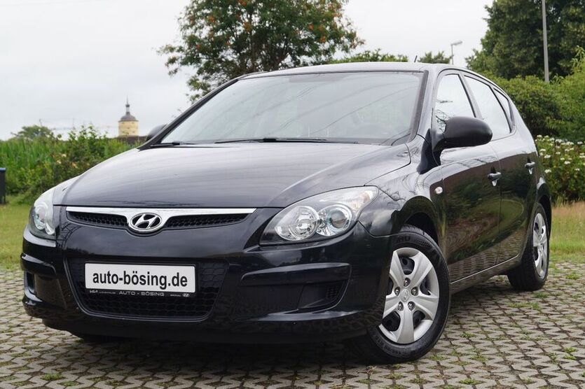 i30