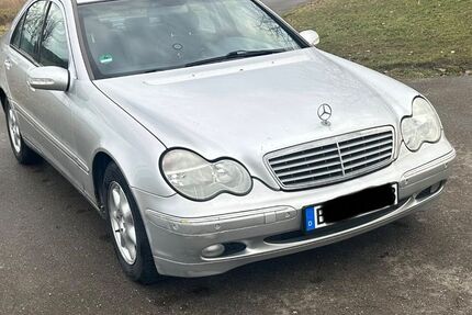 Mercedes-Benz C 200 206.000 km 1.700 &euro; Gärtringen 71116