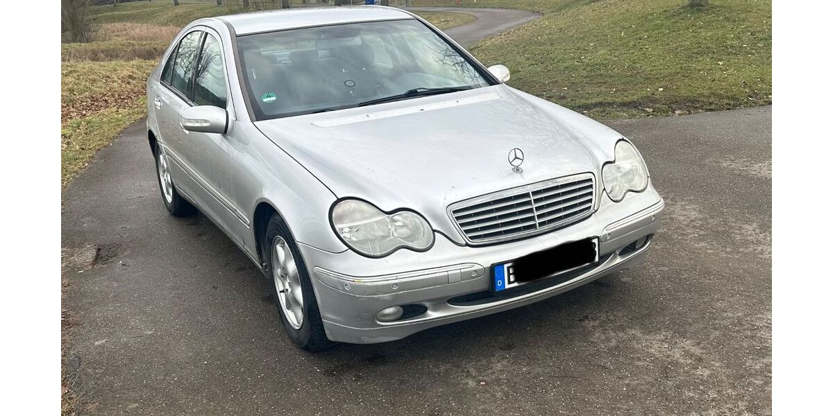 Mercedes-Benz C 200 206.000 km 1.700 &euro; Gärtringen 71116