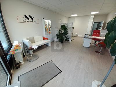 HOCHWERTIG RENOVIERT: STUDIO, BÜRO, LADEN, PRAXIS - Gewerbeobjekt Niedernhausen | Angebot:25537624