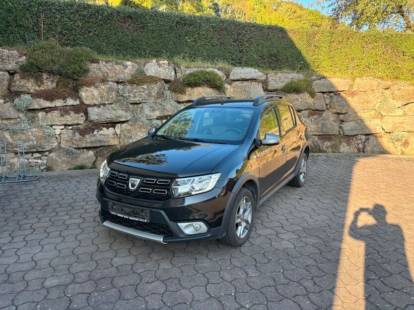 Dacia Sandero 209.000 km 4.590 € Kreuzebra 37351