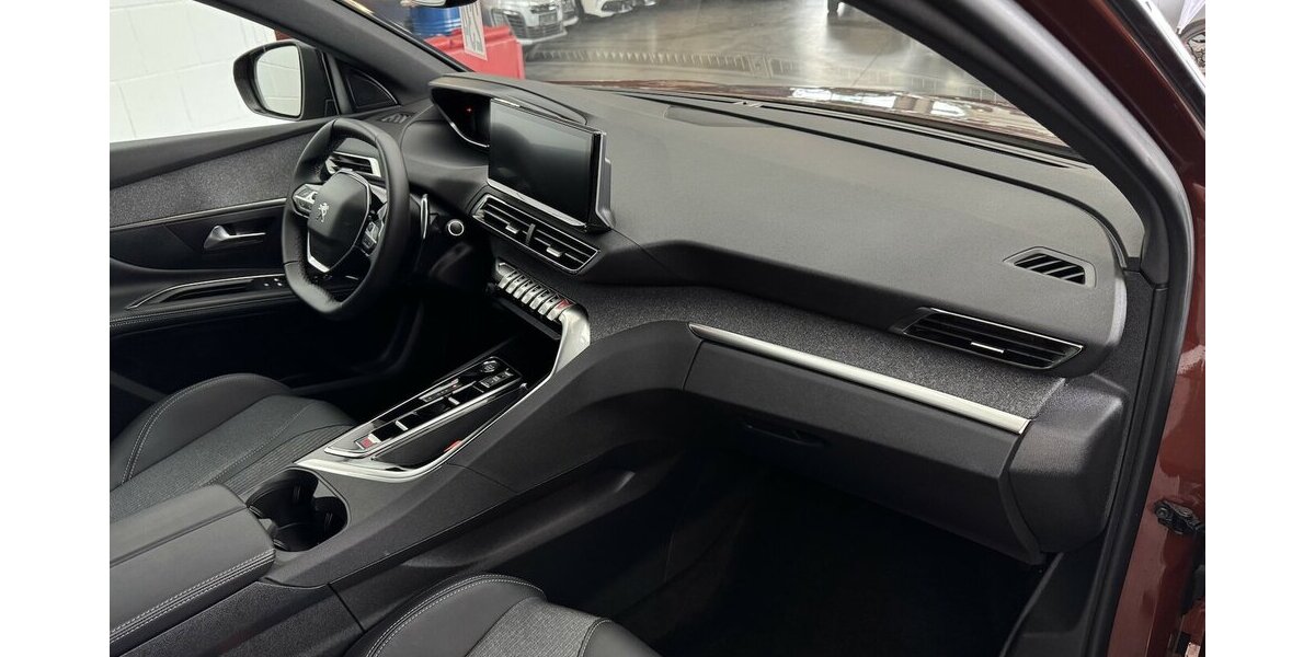 Peugeot 5008 Puretech 130 Allure 1.Hand 7 Sitze Carplay 23.100 km 24.229 &euro; Lich 35423