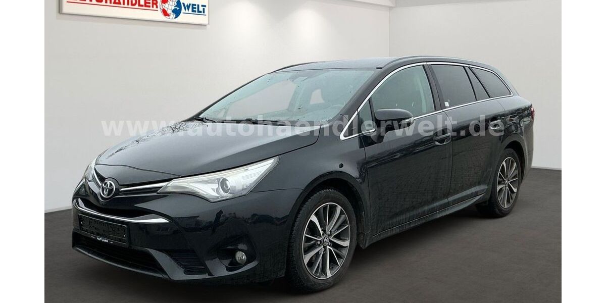 Toyota Avensis 106.809 km 8.499 &euro; Brehna 06796