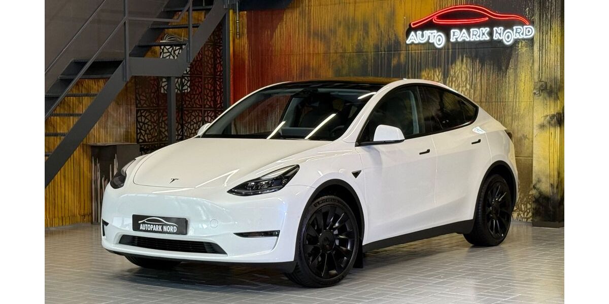 Tesla Model Y 13.400 km 36.999 € München 81829
