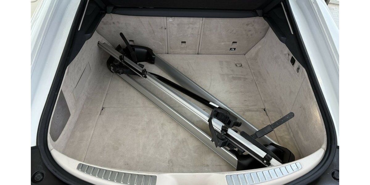 Mercedes-Benz AMG GT 43 AERO-KIT/KLAPPE/BURMESTER/NIGHT/MEMORY 96.338 km 71.900 &euro; Villingen-Schwenningen 78054