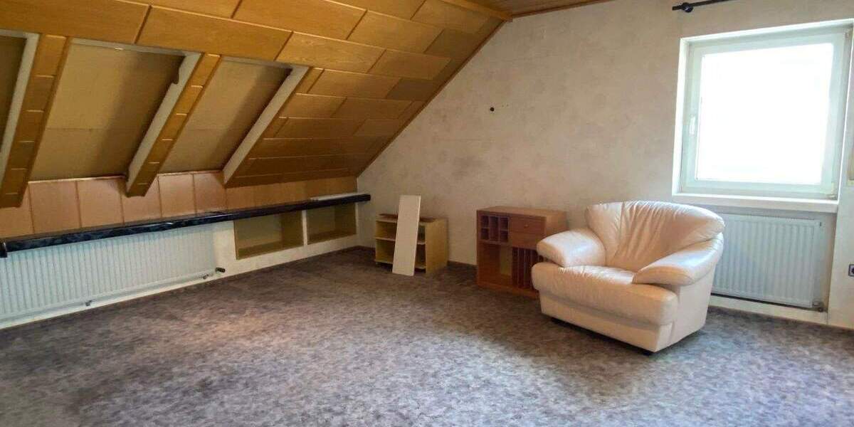 Mehrfamilienhaus, Wohnhaus Langenzenn - 8 Zimmer, 194 m&sup2;, 679.000&euro; | Angebot:25797925