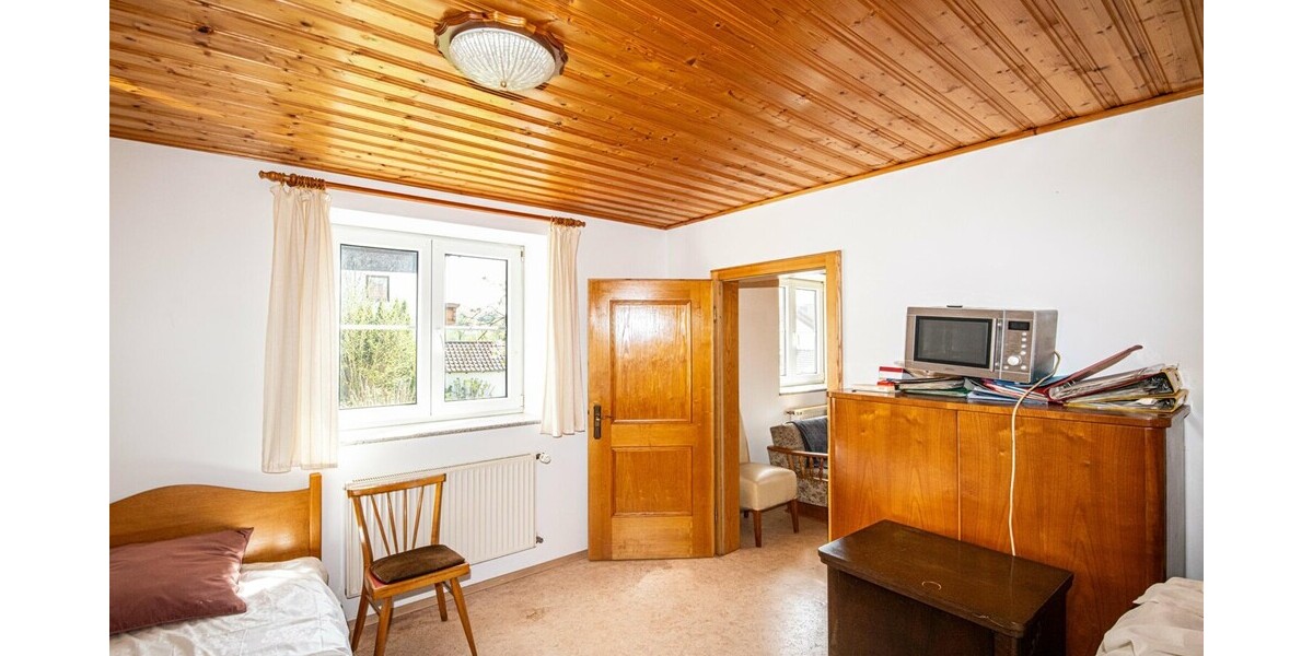 Individuelle Gestaltungsmöglichkeiten: Großzügiges Haus mit Werkstatt - Einfamilienhaus Neukirchen beim Heiligen Blut | Angebot:26557121