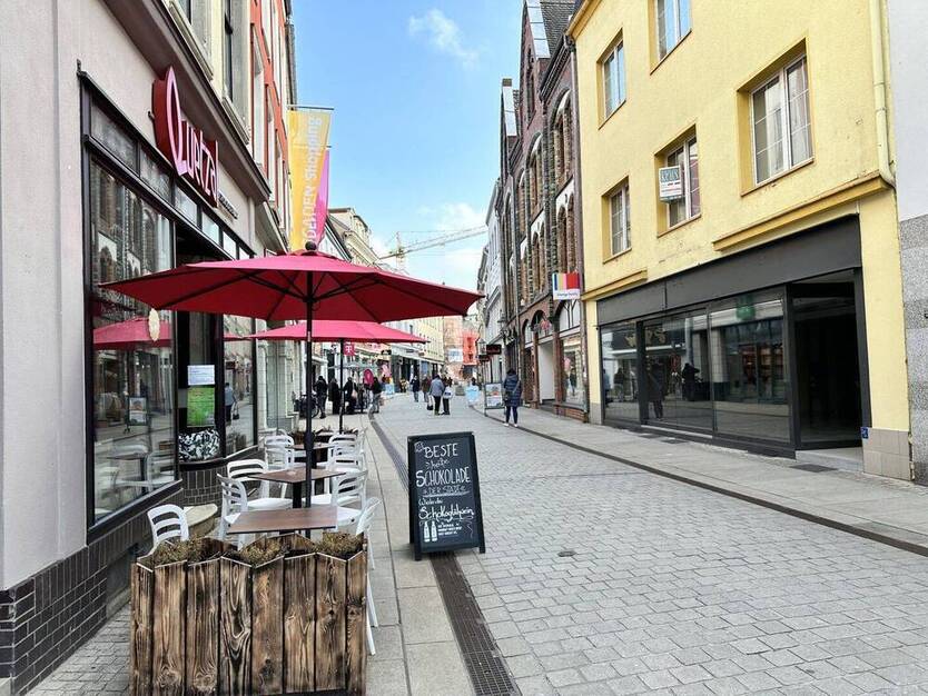 Ab 1.10.25! 3-RaumWohnung mit Dachterrasse in 1A-Lage! Direkt neben den Zwickau Arcaden!