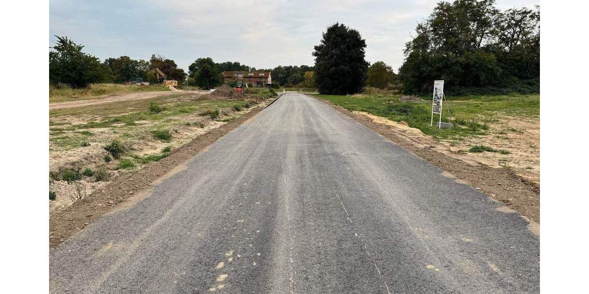 Kein Abriss, keine Bäume-Bauträgerfrei mit Bebauungsplan! zimmer