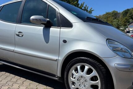 Mercedes-Benz A 190 137.000 km 3.750 &euro; Bergisch Gladbach 51469