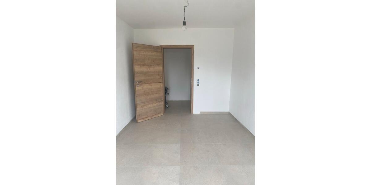 4-Raum-Wohnung, 1.Stock 4 zimmer