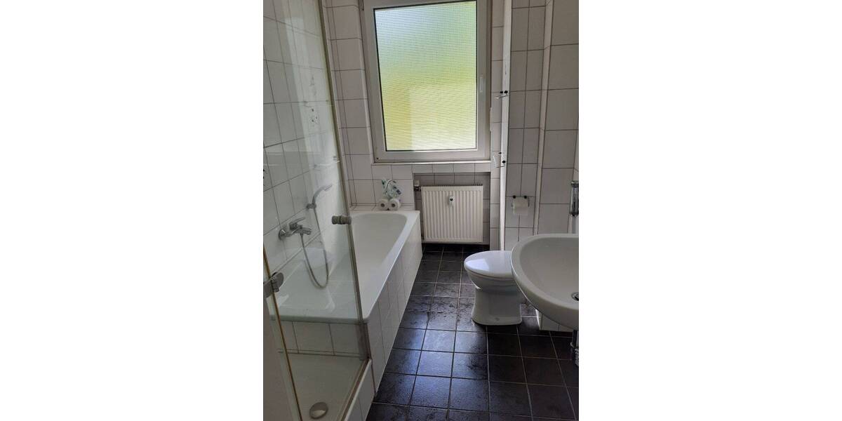 Etagenwohnung Bochum Stiepel - 5 Zimmer, 120 m&sup2;, 1.200&euro; | Angebot:26806244