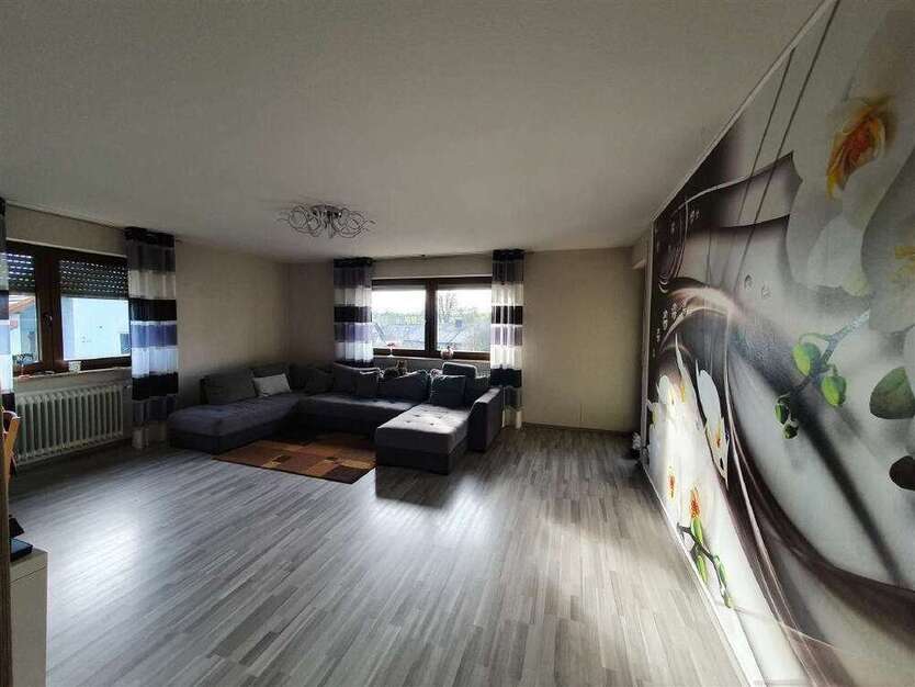 Haus zum Kaufen in Großrinderfeld 390.000 € 136 m²