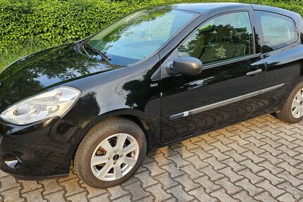 Renault Clio 153.500 km 2.799 &euro; Wackersdorf 92442