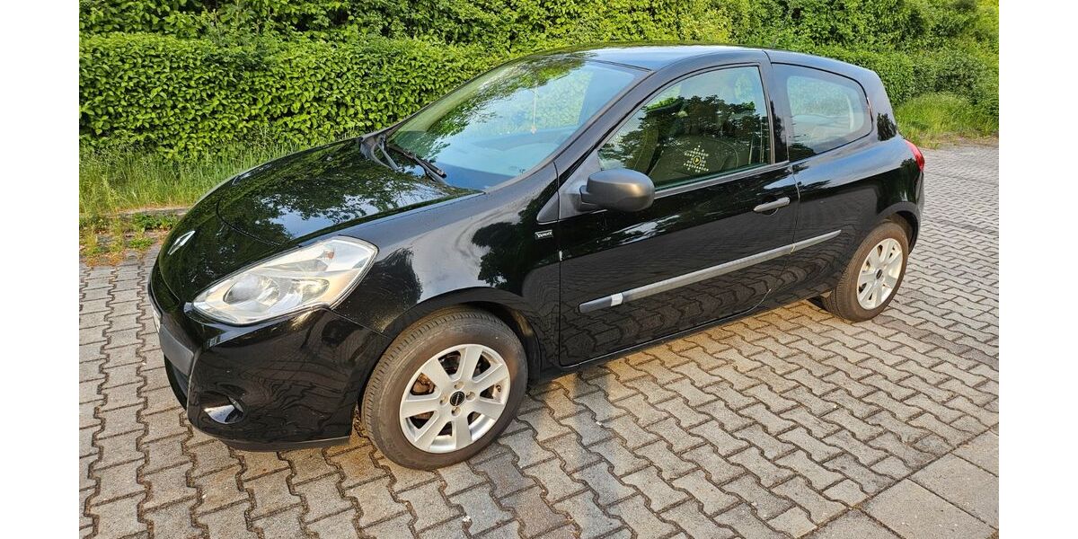 Renault Clio 153.500 km 2.799 &euro; Wackersdorf 92442