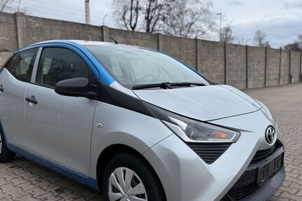 Toyota Aygo (X) 21.000 km 7.450 &euro; Hannover 30179