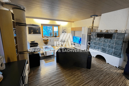 82 m² plus Hobbyraum im Spitzboden - helle 3-Zimmer-Wohnung in Rosenberg mit Balkon und Garage 3 zimmer