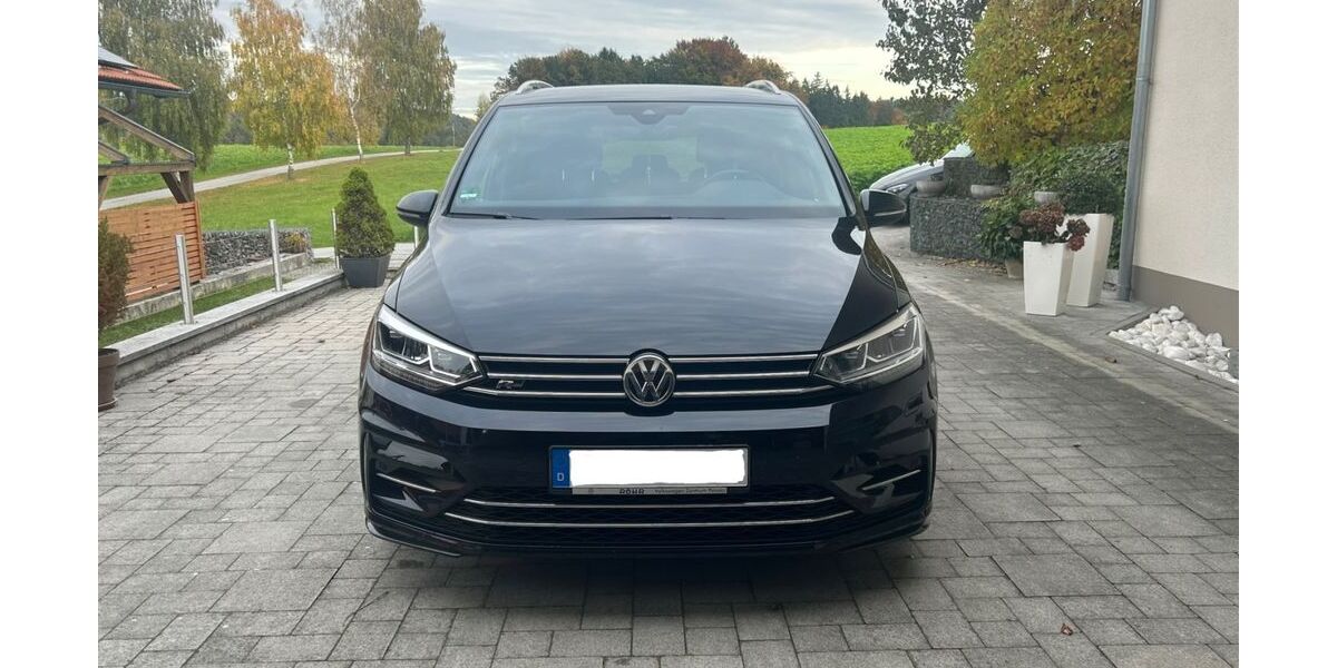 VW Touran 82.000 km 20.500 &euro; Eging am See 94535