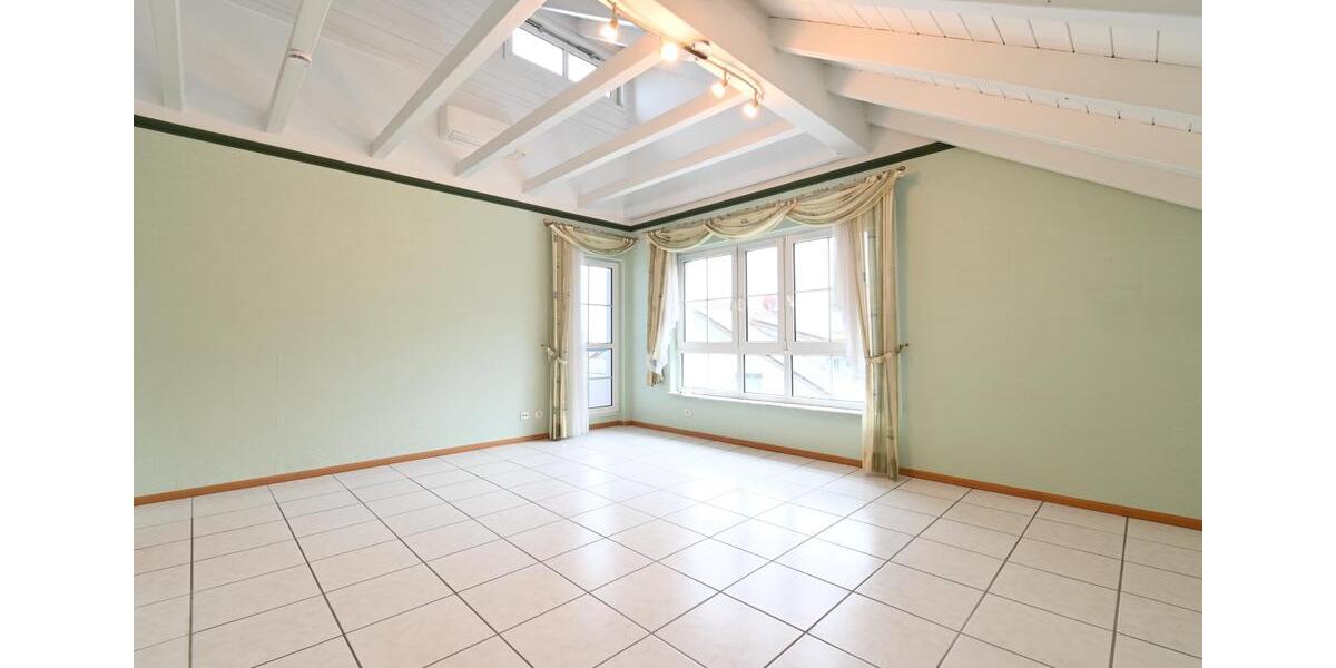 Maisonettenwohnung Emmendingen - 6.5 Zimmer, 224 m&sup2;, 2.480&euro; | Angebot:26066448